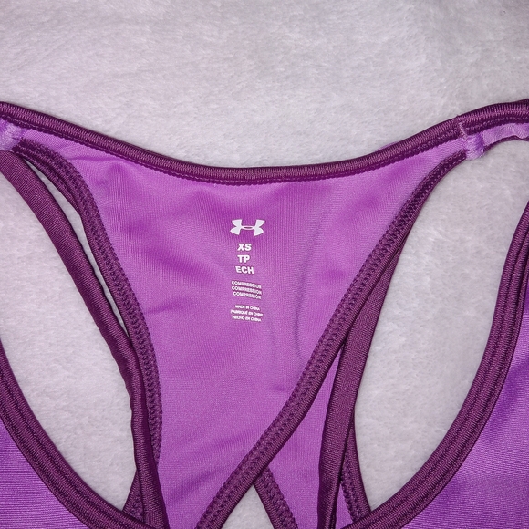 Under Armour Women's Crossback Purple Sports Bra Size XS NWOT - Picture 2 of 5